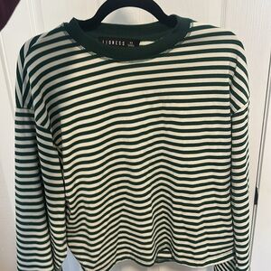 Lioness bloom top in green strips